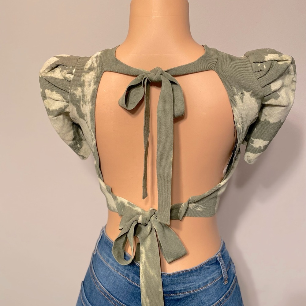 Bow Tie Crop Too